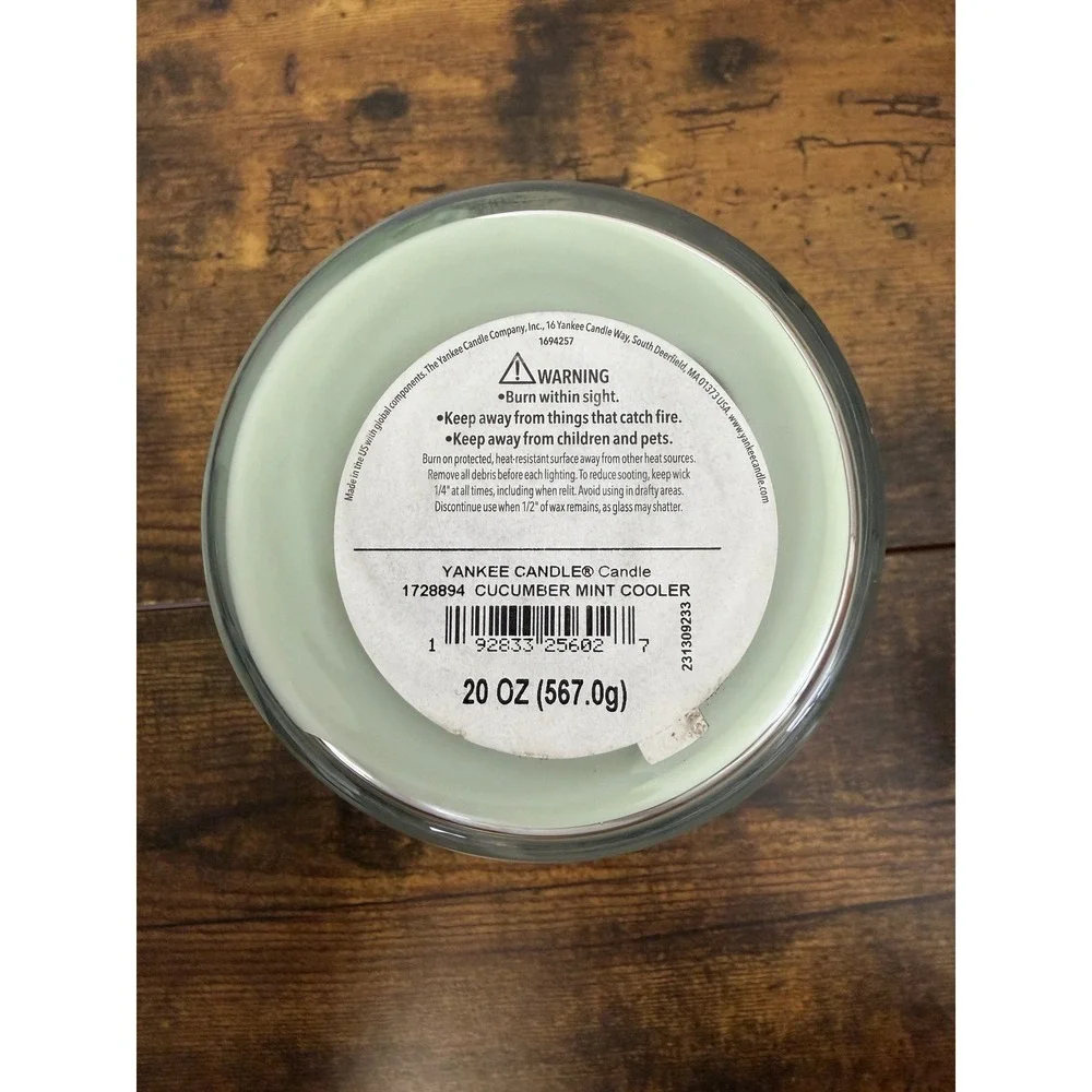 Yankee Candle Cucumber Mint Cooler 20oz Large 2-Wick Signature Jar Candle